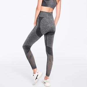 Nwt VS Pink Seamless Workout Tight/Leggings L